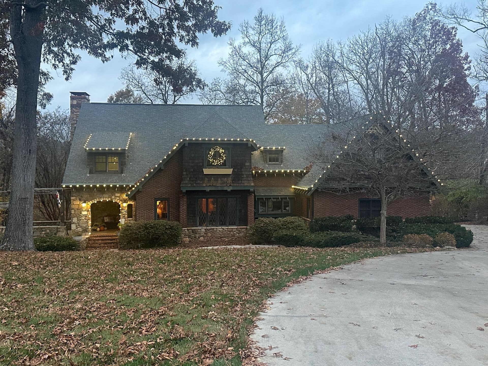 Full-Service Holiday Light Installation: From Design to Storage in Sevierville image