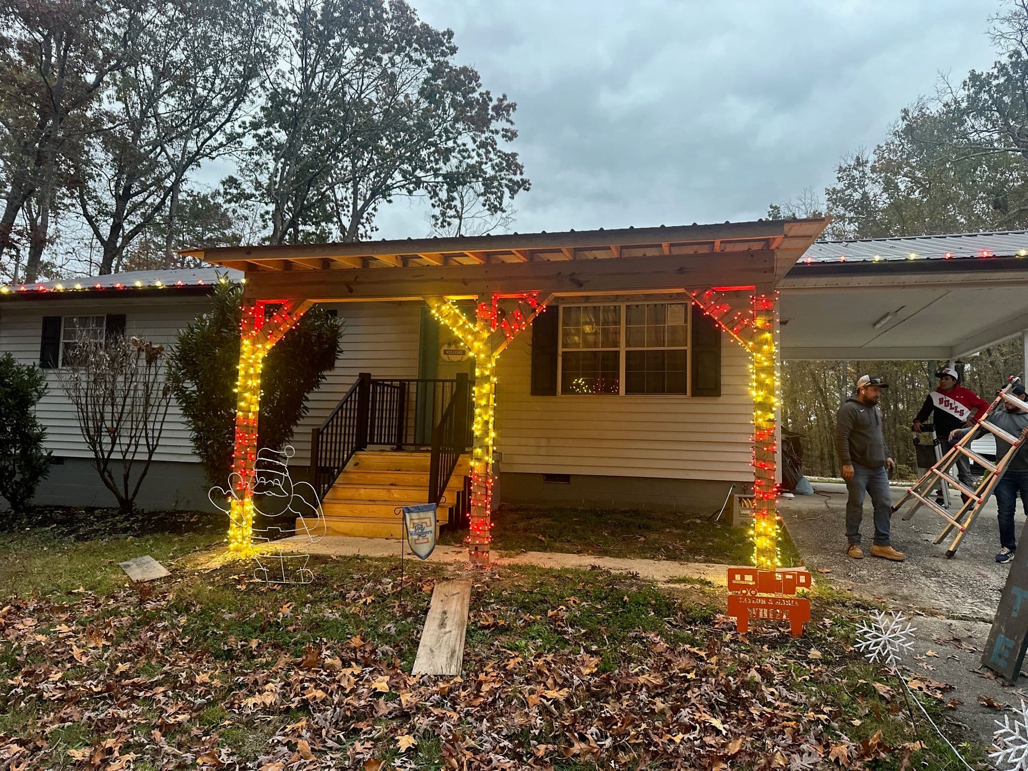 Project Holiday Lighting Magic for Homeowners image