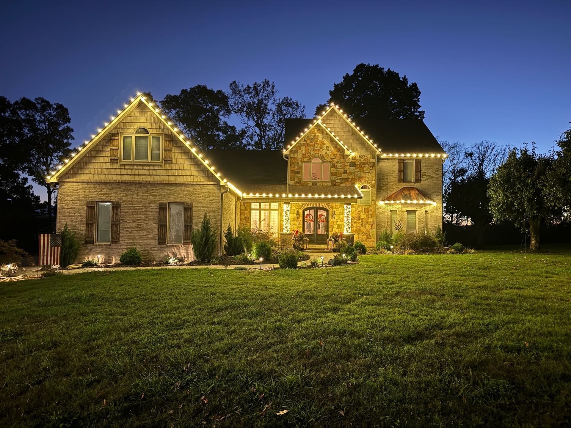 White Christmas Lights vs Multi-Color: What Works Best in Sevierville? image
